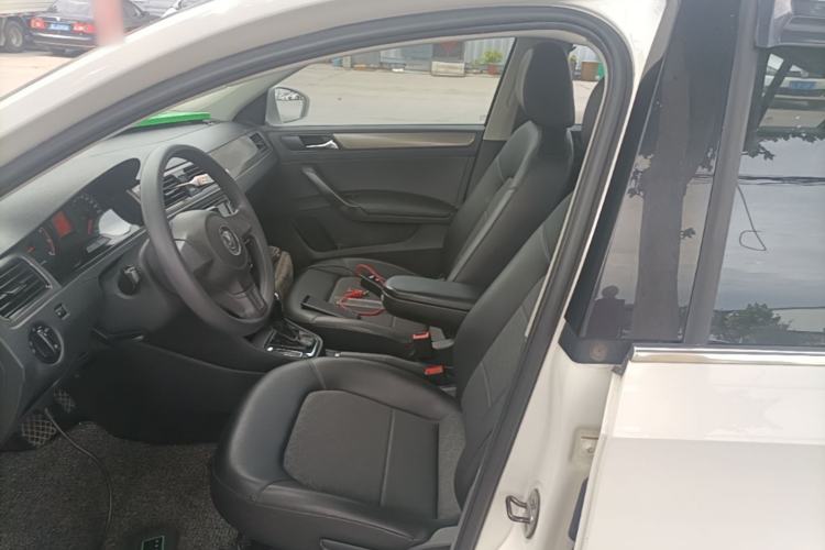 Used Volkswagen Santana 2013 1.6L Automatic Comfort Edition Left Front Seat