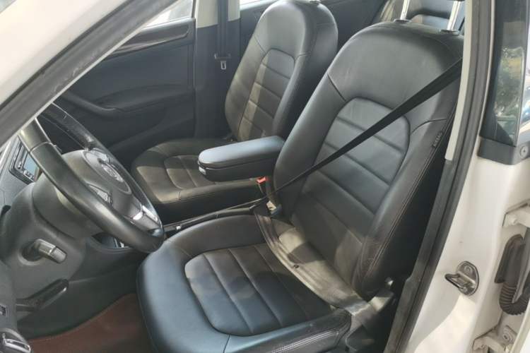 Used Volkswagen Santana 2013 1.6L Automatic Luxury Edition Left Front Seat