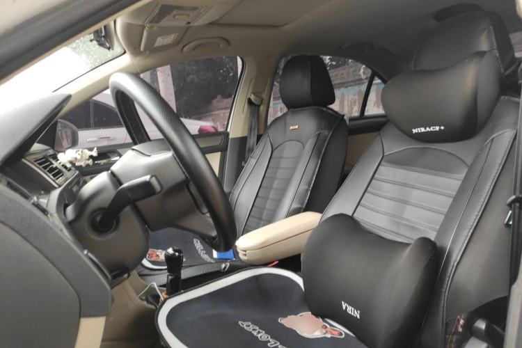 Used Volkswagen Santana 2013 1.6L Manual Comfort Edition Left Front Seat