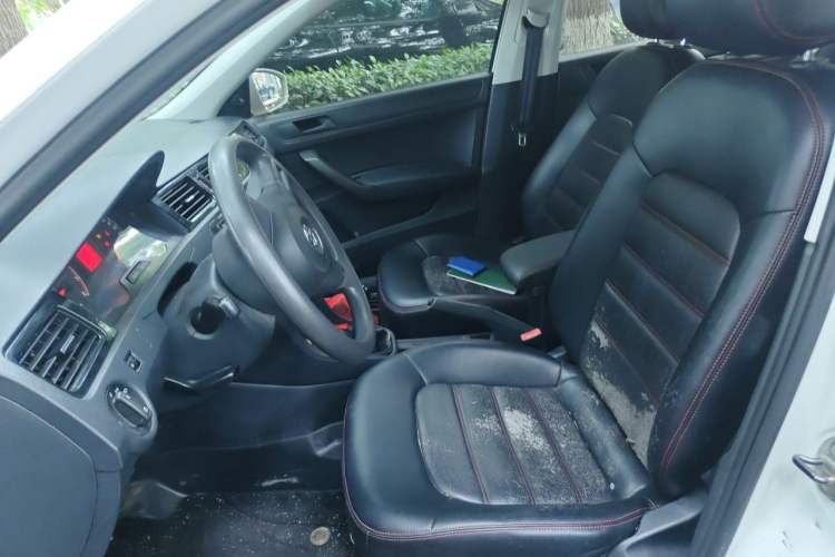 Used Volkswagen Santana 2013 1.4L Manual Fashion Edition Left Front Seat