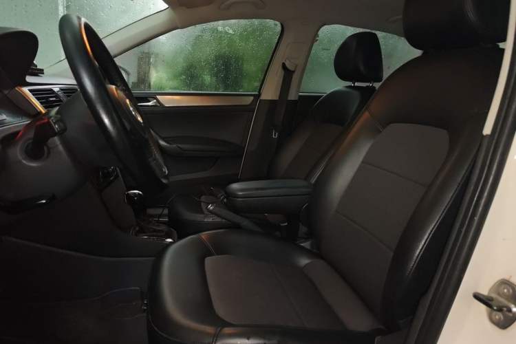 Used Volkswagen Santana 2013 1.6L Automatic Comfort Edition Left Front Seat
