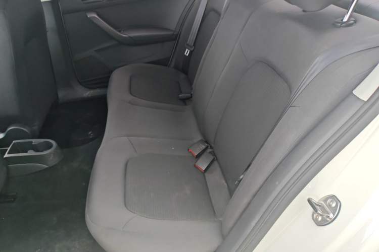 Used Volkswagen Santana 2013 1.6L Manual Fashion Edition Left Rear Seat