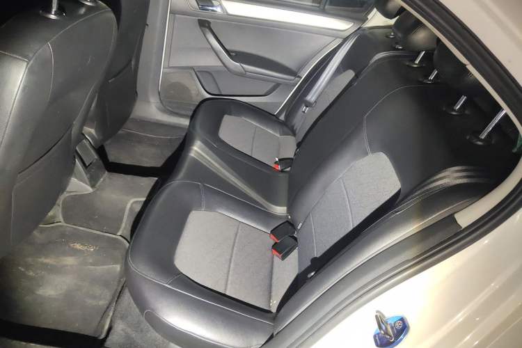Used Volkswagen Santana 2013 1.6L Automatic Comfort Edition Left Rear Seat