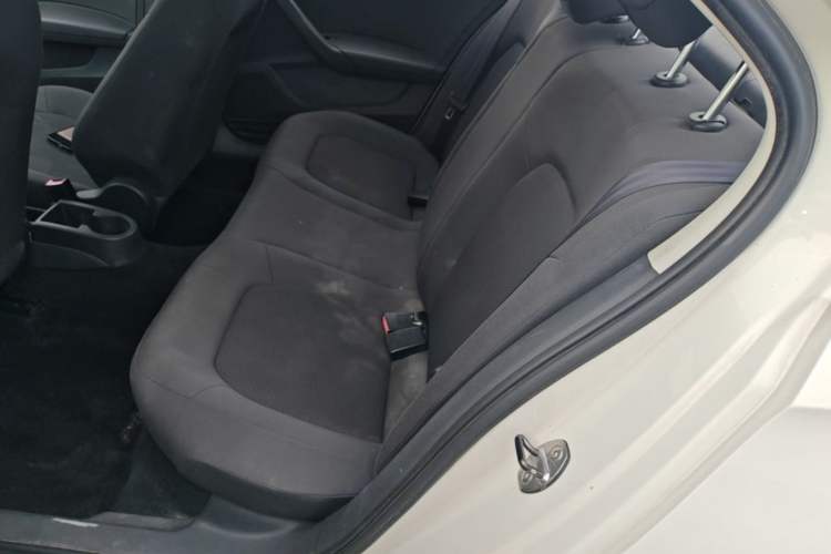 Used Volkswagen Santana 2013 1.6L Manual Fashion Edition Left Rear Seat