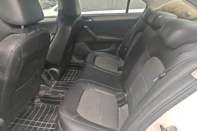 Used Volkswagen Santana 2013 1.6L Manual Comfort Edition Left Rear Seat