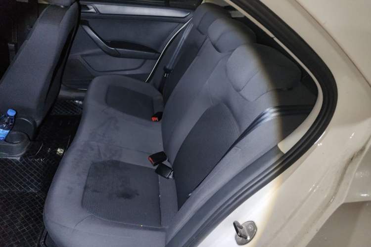 Used Volkswagen Santana 2013 1.6L Automatic Fashion Edition Left Rear Seat