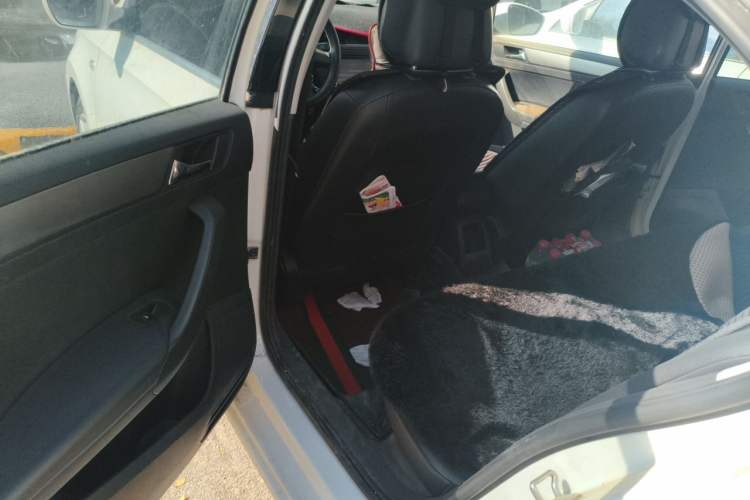 Used Volkswagen Santana 2013 1.6L Manual Comfort Edition Left Rear Seat
