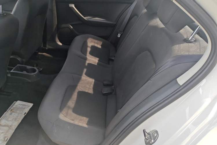 Used Volkswagen Santana 2013 1.6L Manual Fashion Edition Left Rear Seat