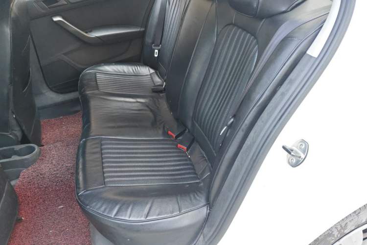 Used Volkswagen Santana 2013 1.6L Manual Fashion Edition Left Rear Seat
