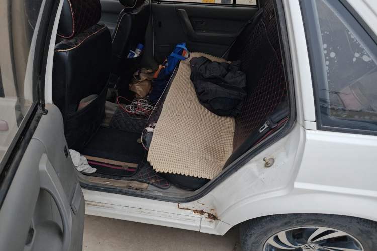 Used Volkswagen Santana  Left Rear Seat