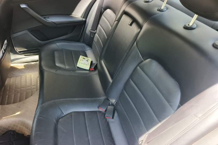 Used Volkswagen Santana 2013 1.6L Automatic Luxury Edition Left Rear Seat