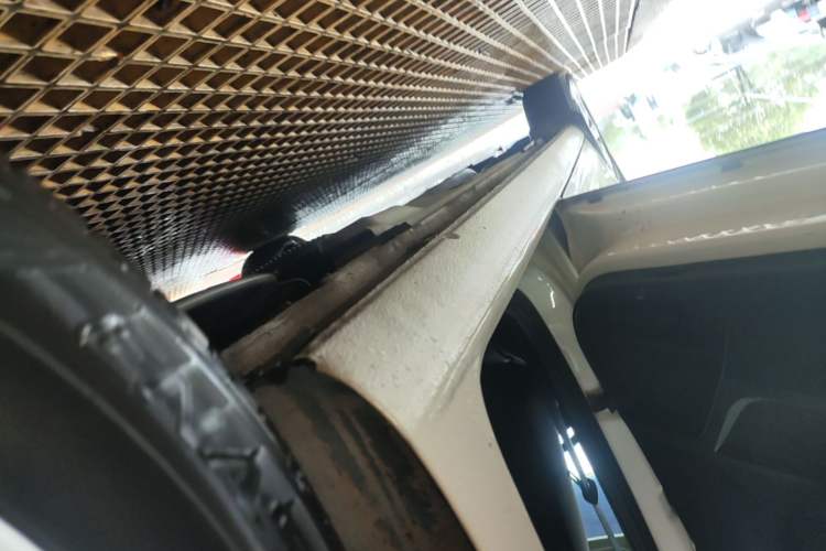 Used Volkswagen Santana 2013 1.6L Automatic Fashion Edition Left Side Sill