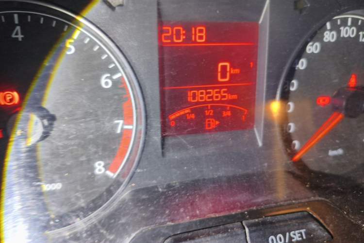 Used Volkswagen Santana 2013 1.6L Manual Comfort Edition Odometer Close Up
