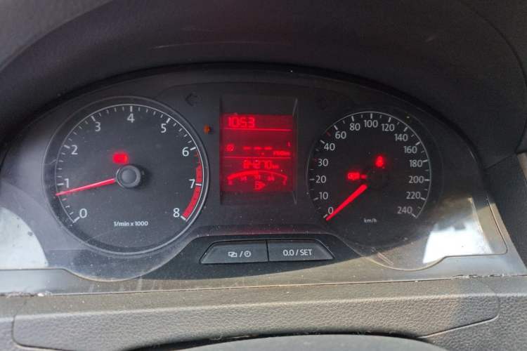 Used Volkswagen Santana 2013 1.4L Manual Comfort Edition Odometer Close Up