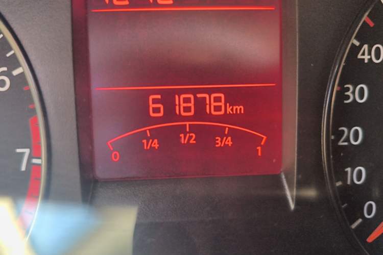 Used Volkswagen Santana 2013 1.4L Manual Fashion Edition Odometer Close Up
