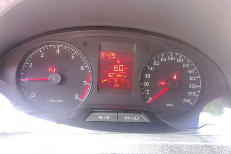 Used Volkswagen Santana 2013 1.6L Manual Comfort Edition Odometer Close Up