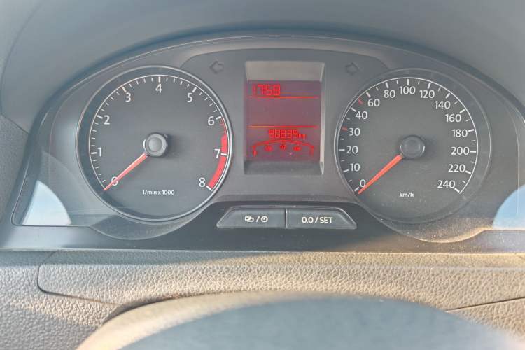 Used Volkswagen Santana 2013 1.4L Manual Comfort Edition Odometer Close Up