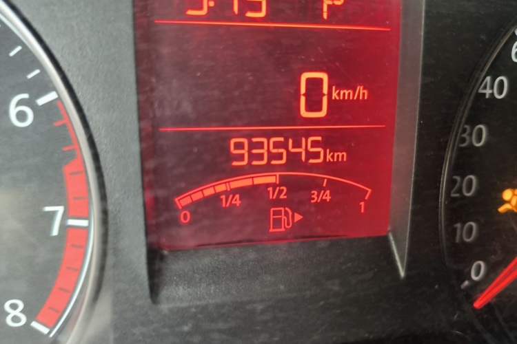 Used Volkswagen Santana 2013 1.6L Automatic Comfort Edition Odometer Close Up
