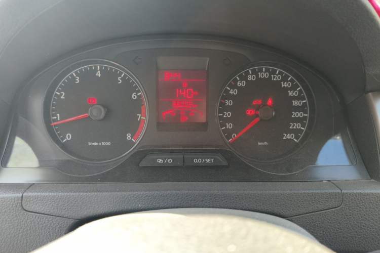 Used Volkswagen Santana 2013 1.6L Manual Comfort Edition Odometer Close Up