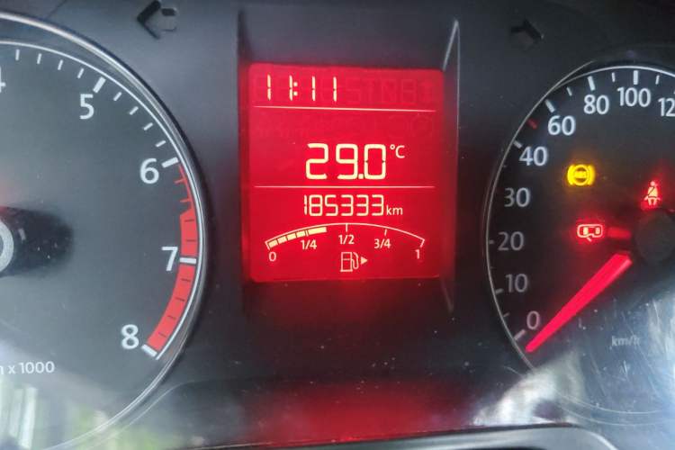 Used Volkswagen Santana 2013 1.4L Manual Fashion Edition Odometer Close Up