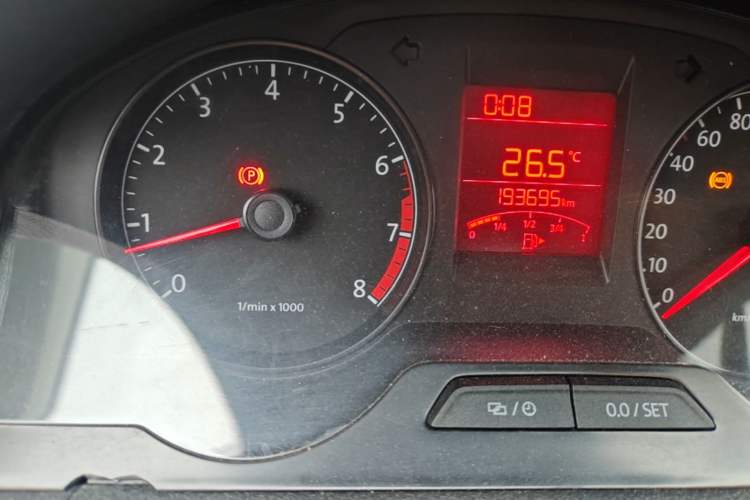 Used Volkswagen Santana 2013 1.6L Manual Fashion Edition Odometer Close Up
