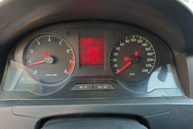 Used Volkswagen Santana 2013 1.4L Manual Fashion Edition Odometer Close Up
