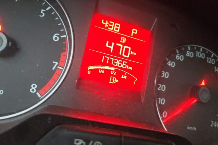 Used Volkswagen Santana 2013 1.6L Automatic Comfort Edition Odometer Close Up