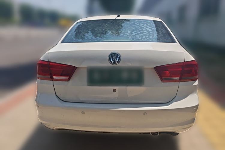 Used Volkswagen Santana 2013 1.6L Manual Comfort Edition Rear