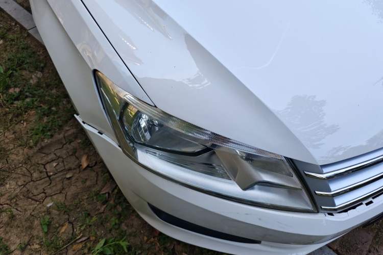 Used Volkswagen Santana 2013 1.4L Manual Comfort Edition Right Front Headlight