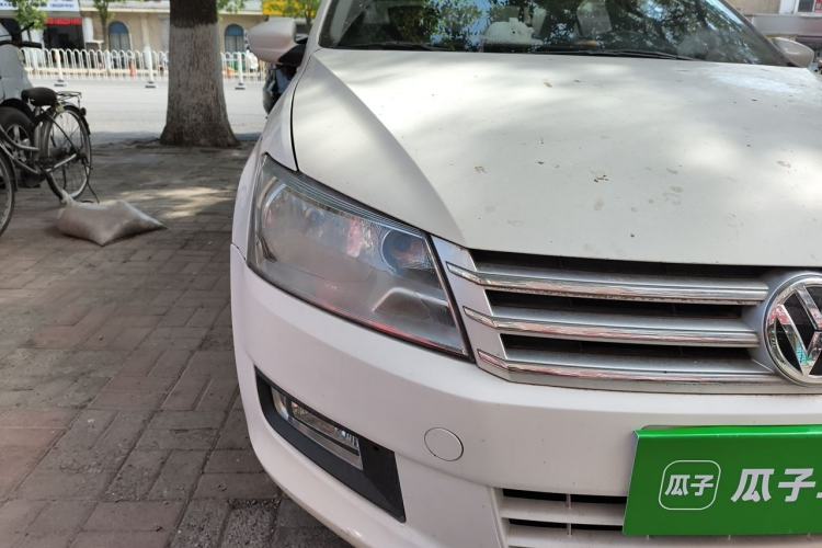 Used Volkswagen Santana 2013 1.6L Automatic Comfort Edition Right Front Headlight