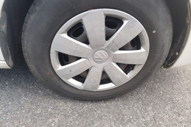 Used Volkswagen Santana 2013 1.4L Manual Fashion Edition Right Front Wheel Hub