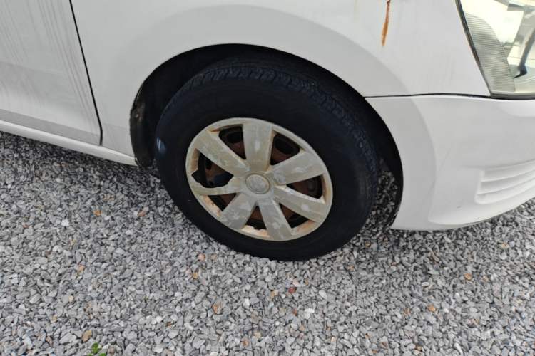 Used Volkswagen Santana 2013 1.6L Manual Fashion Edition Right Front Wheel Hub