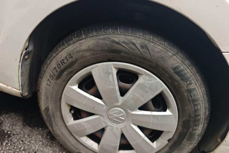 Used Volkswagen Santana 2013 1.4L Manual Fashion Edition Right Front Wheel Hub
