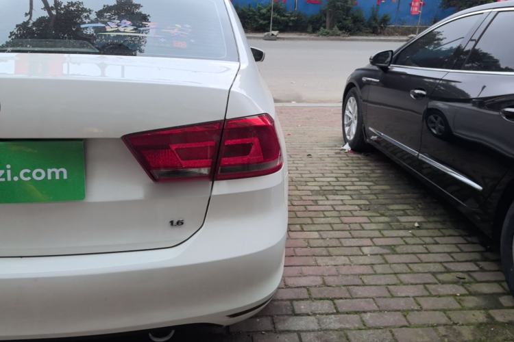 Used Volkswagen Santana 2013 1.6L Manual Comfort Edition Right Rear Taillight