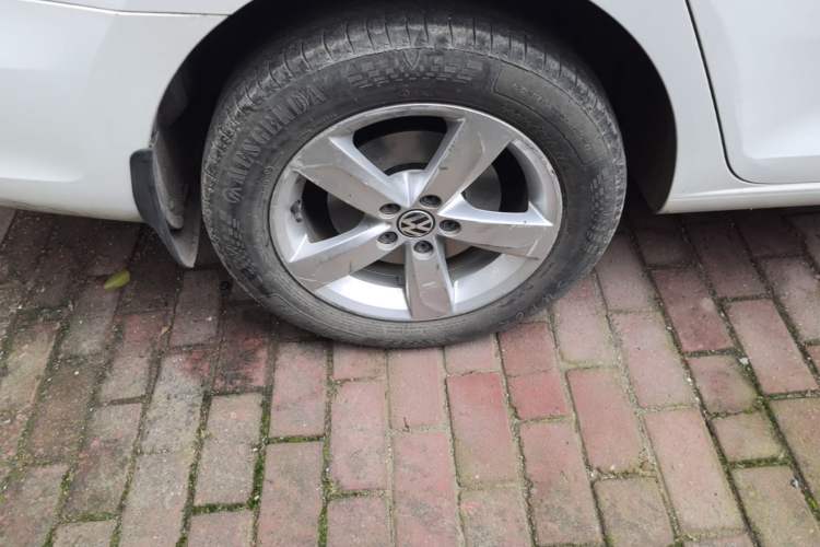 Used Volkswagen Santana 2013 1.6L Manual Comfort Edition Right Rear Wheel Hub