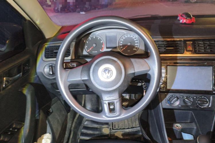 Used Volkswagen Santana 2013 1.6L Manual Comfort Edition Steering Wheel
