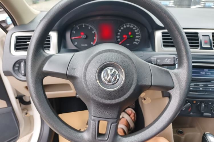 Used Volkswagen Santana 2013 1.6L Automatic Comfort Edition Steering Wheel