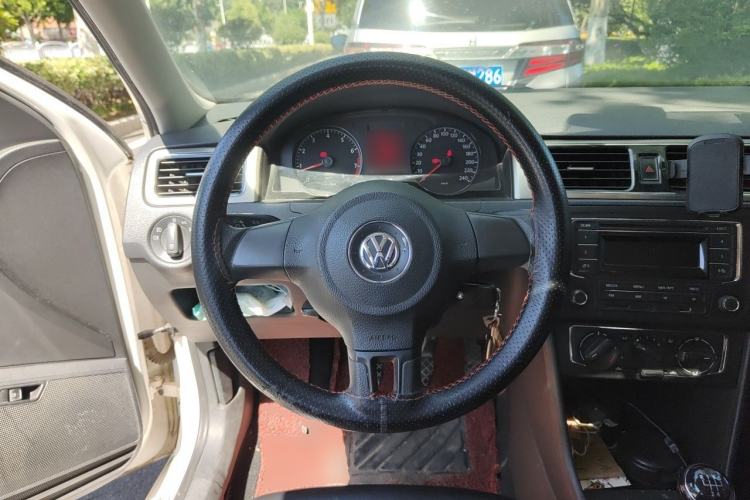 Used Volkswagen Santana 2013 1.6L Manual Comfort Edition Steering Wheel