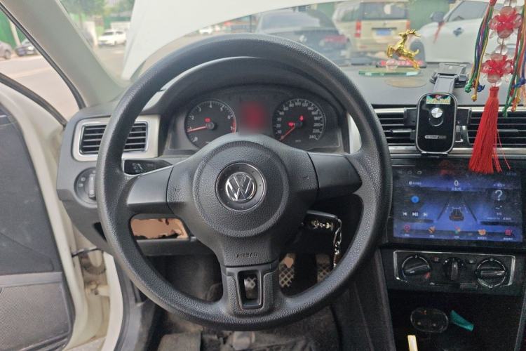 Used Volkswagen Santana 2013 1.4L Manual Comfort Edition Steering Wheel