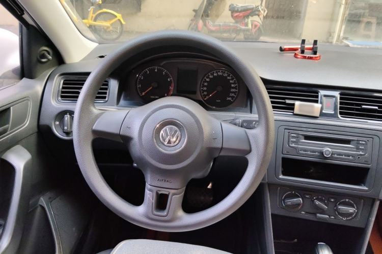 Used Volkswagen Santana 2013 1.6L Automatic Fashion Edition Steering Wheel