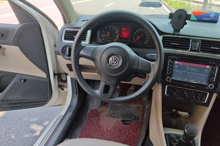Used Volkswagen Santana 2013 1.6L Manual Comfort Edition Steering Wheel