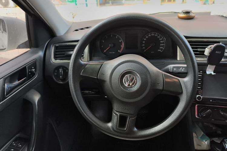 Used Volkswagen Santana 2013 1.6L Automatic Comfort Edition Steering Wheel