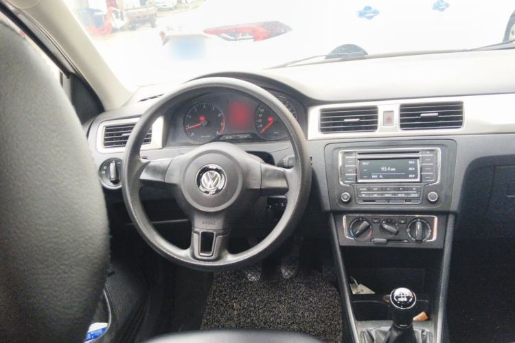 Used Volkswagen Santana 2013 1.6L Manual Comfort Edition Steering Wheel