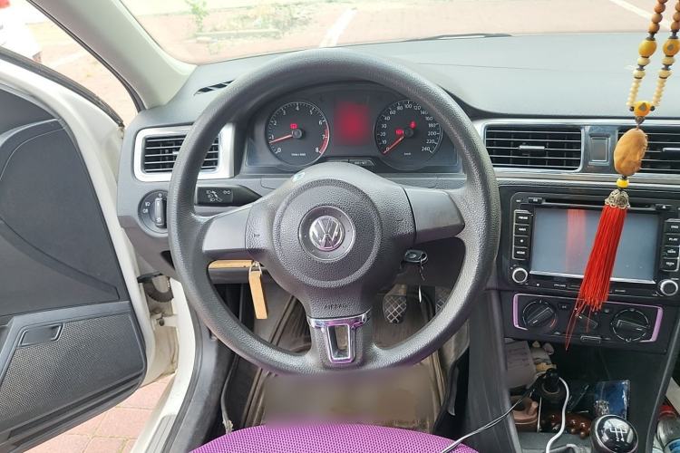 Used Volkswagen Santana 2013 1.6L Manual Comfort Edition Steering Wheel