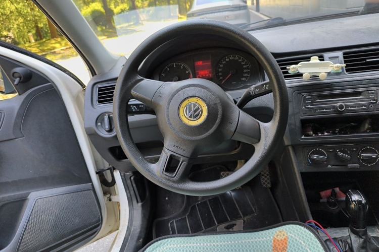 Used Volkswagen Santana 2013 1.6L Automatic Fashion Edition Steering Wheel