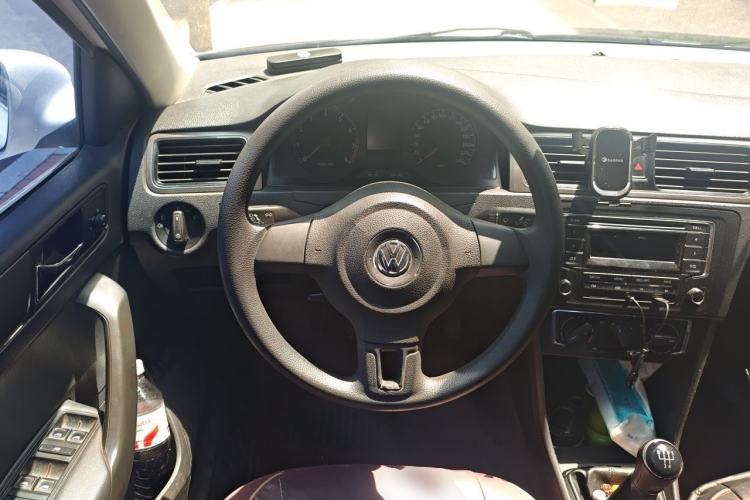 Used Volkswagen Santana 2013 1.6L Manual Comfort Edition Steering Wheel