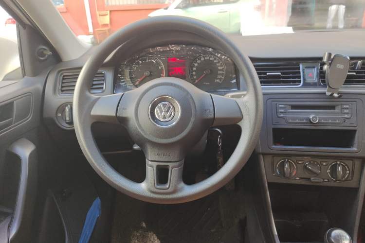 Used Volkswagen Santana 2013 1.6L Manual Fashion Edition Steering Wheel