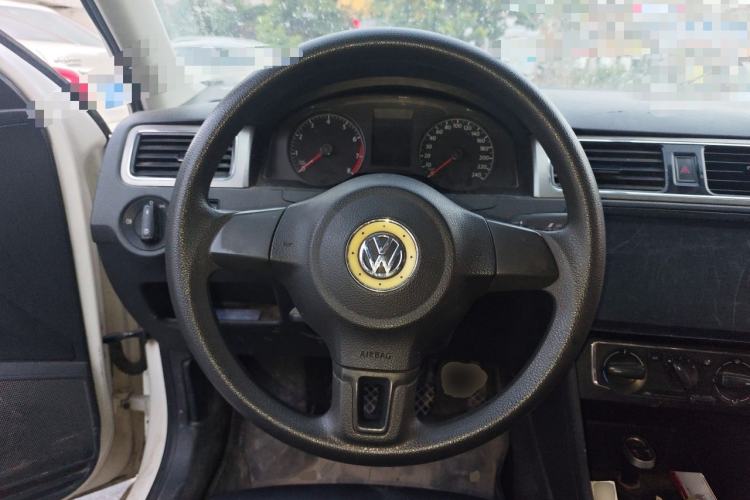 Used Volkswagen Santana 2013 1.6L Manual Comfort Edition Steering Wheel
