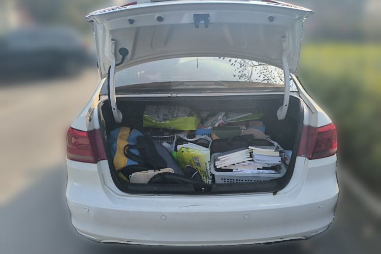 Used Volkswagen Santana 2013 1.4L Manual Fashion Edition Trunk