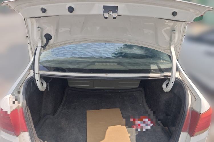 Used Volkswagen Santana 2013 1.4L Manual Comfort Edition Trunk